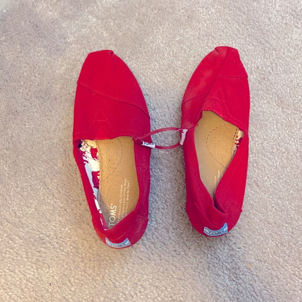 Toms